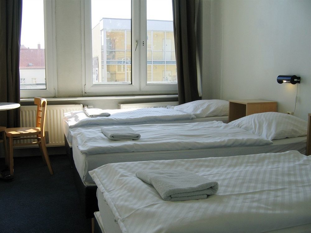 Hotel Transit Loft Берлин Екстериор снимка