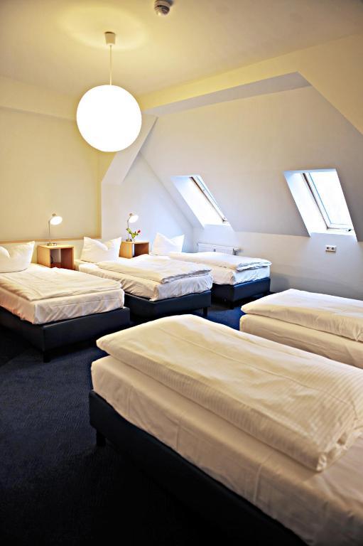 Hotel Transit Loft Берлин Стая снимка