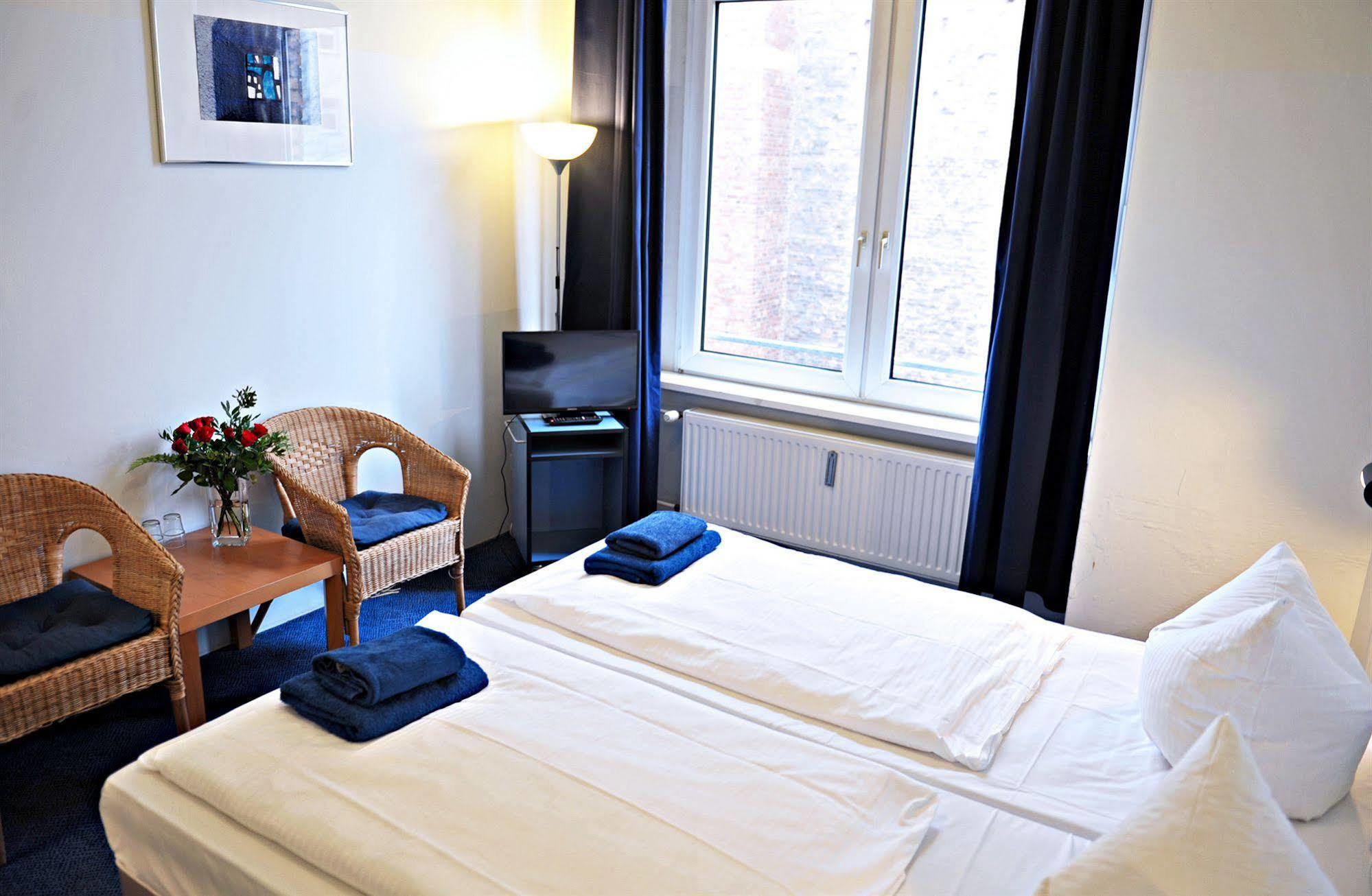 Hotel Transit Loft Берлин Екстериор снимка