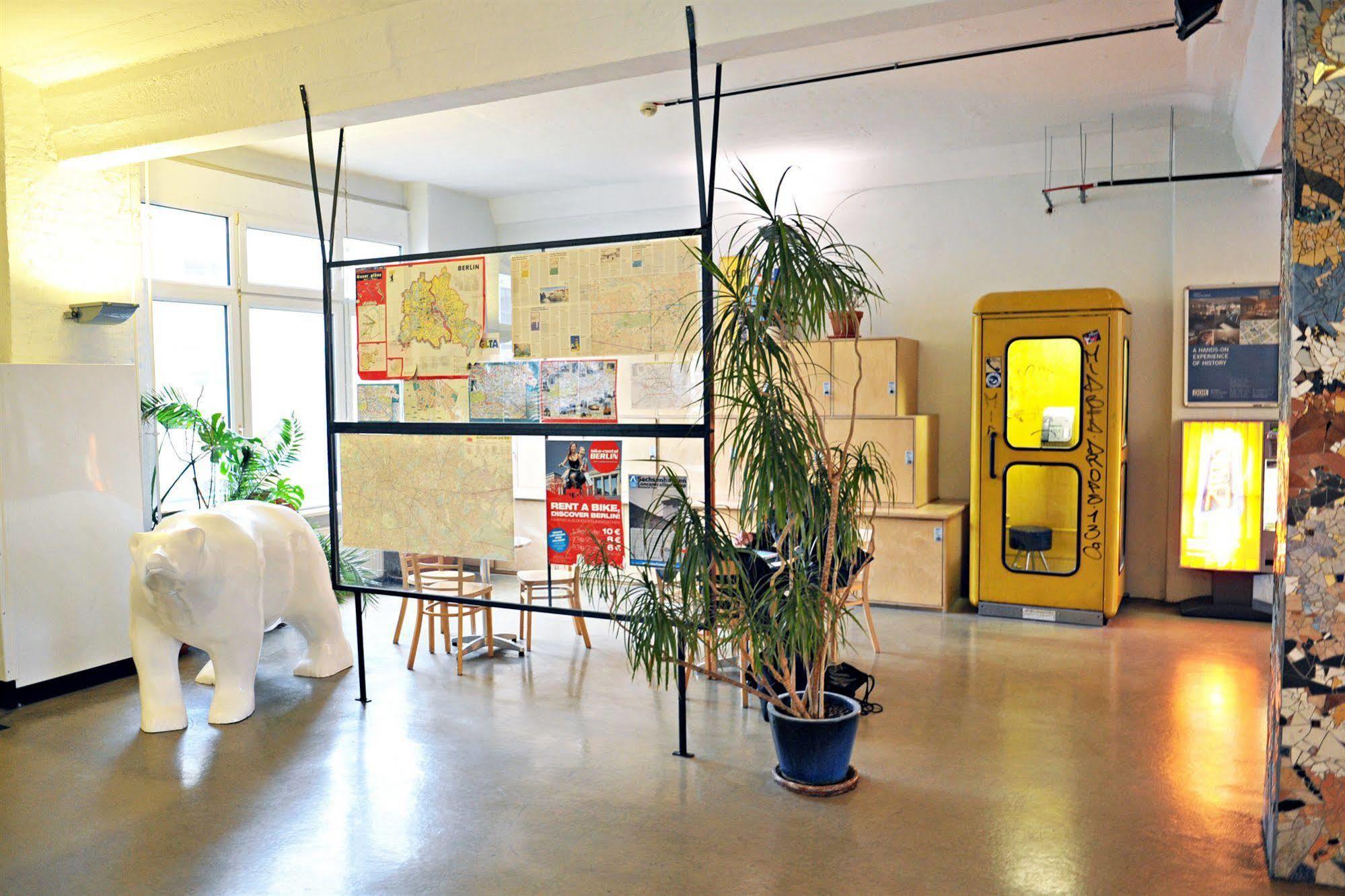 Hotel Transit Loft Берлин Екстериор снимка