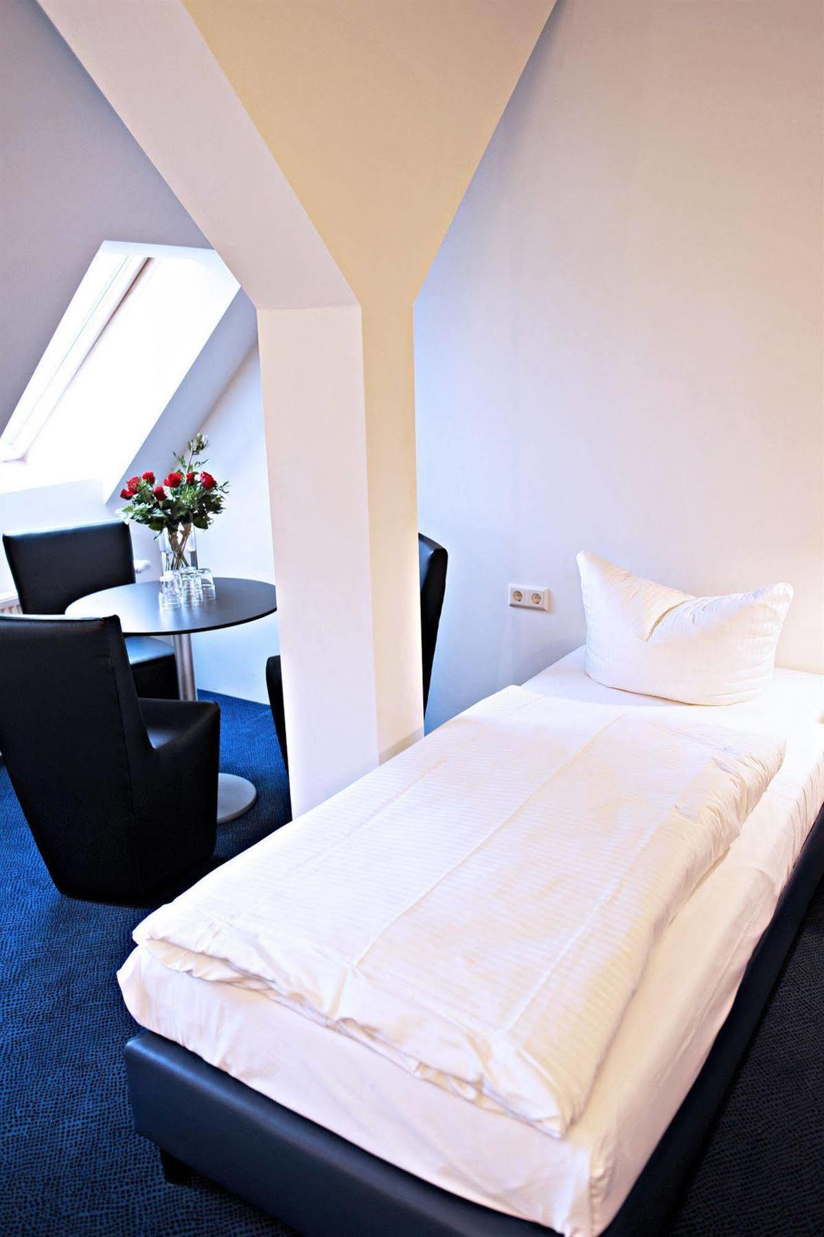 Hotel Transit Loft Берлин Екстериор снимка