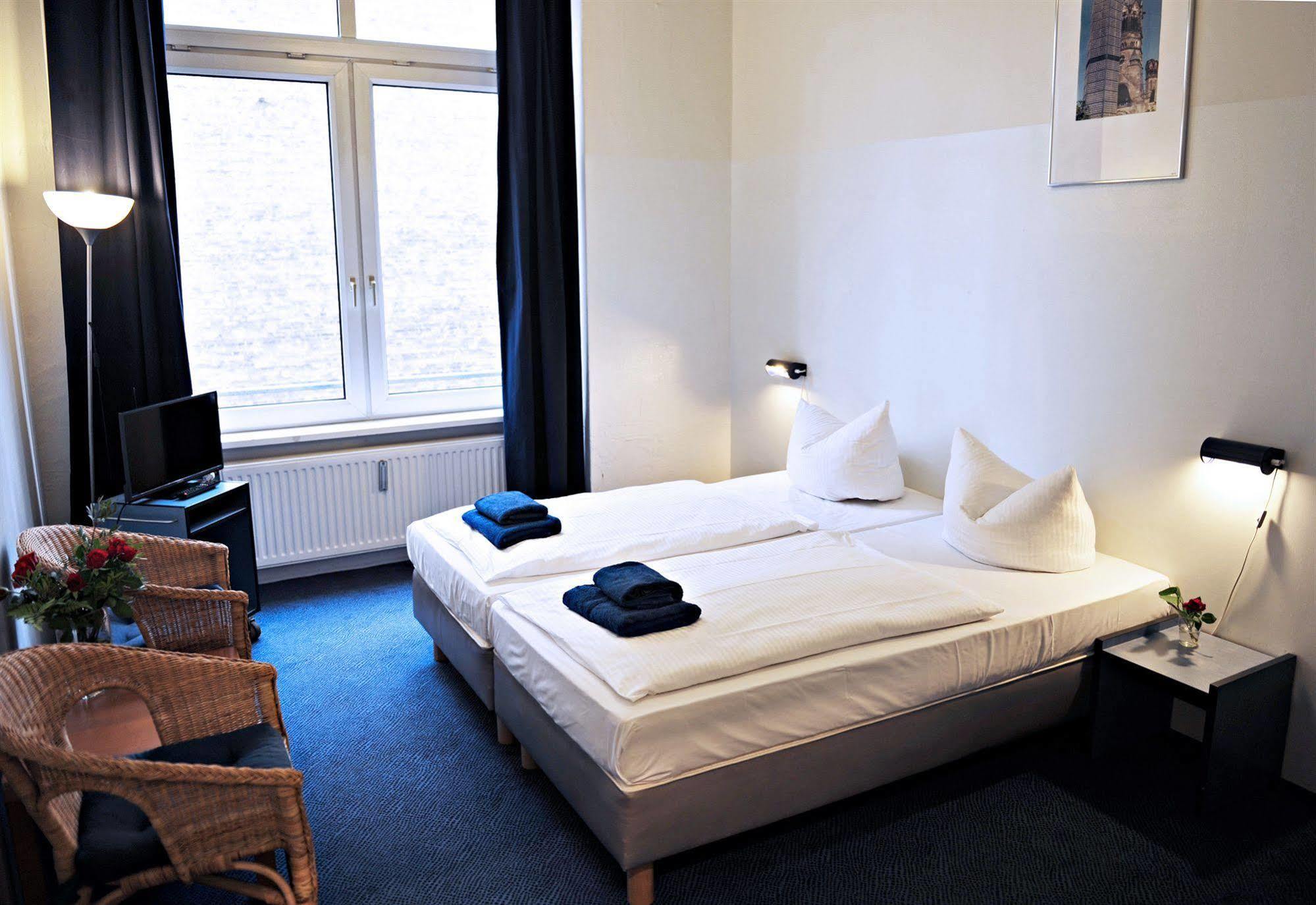 Hotel Transit Loft Берлин Екстериор снимка