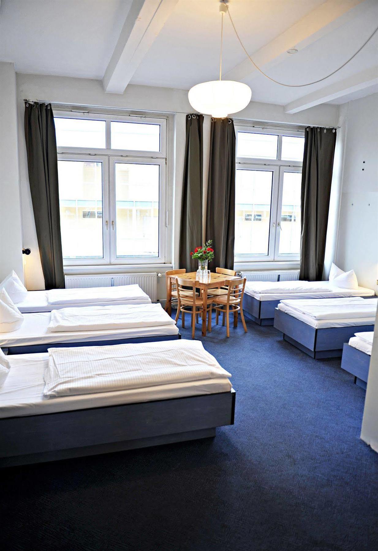 Hotel Transit Loft Берлин Екстериор снимка